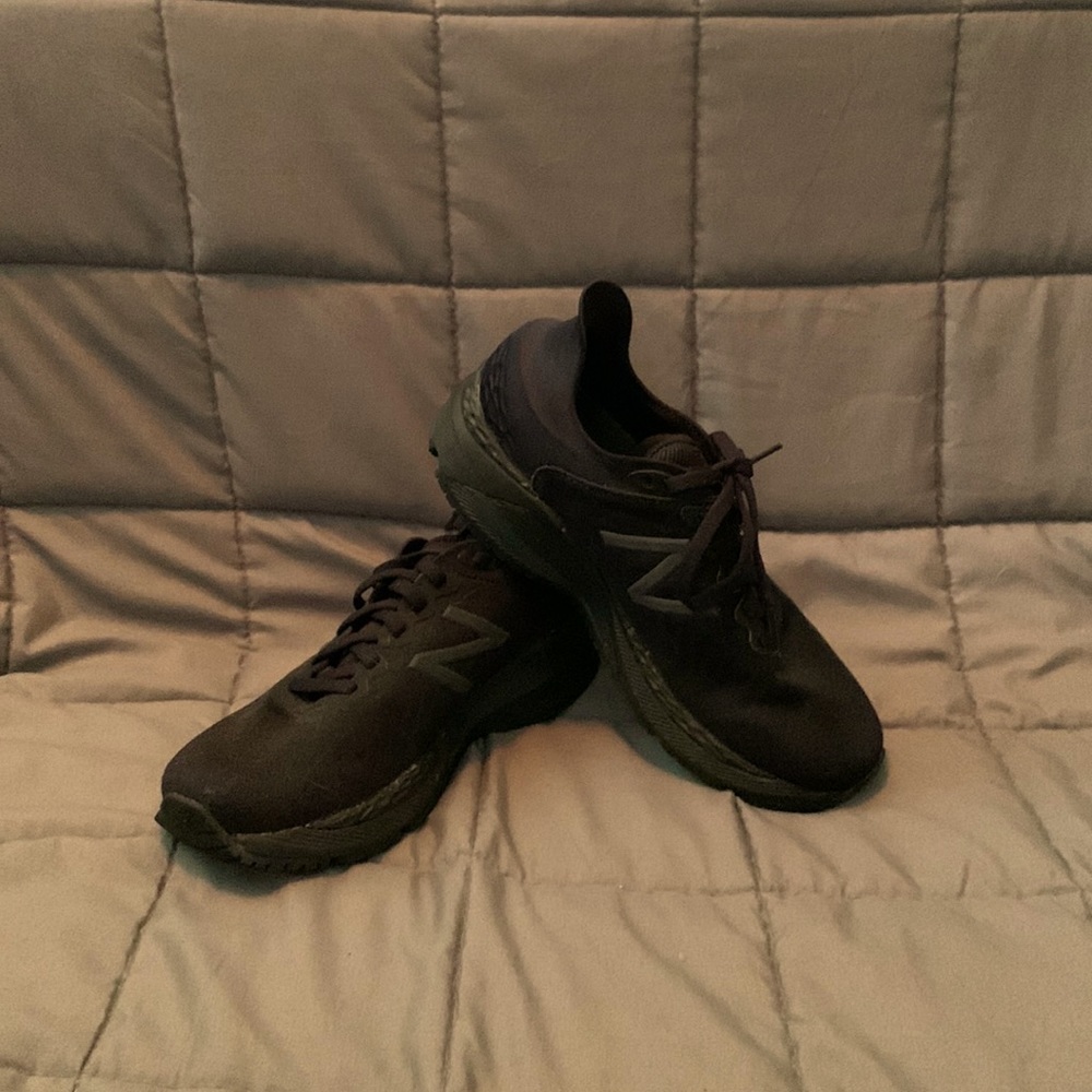 New Balance black shoes